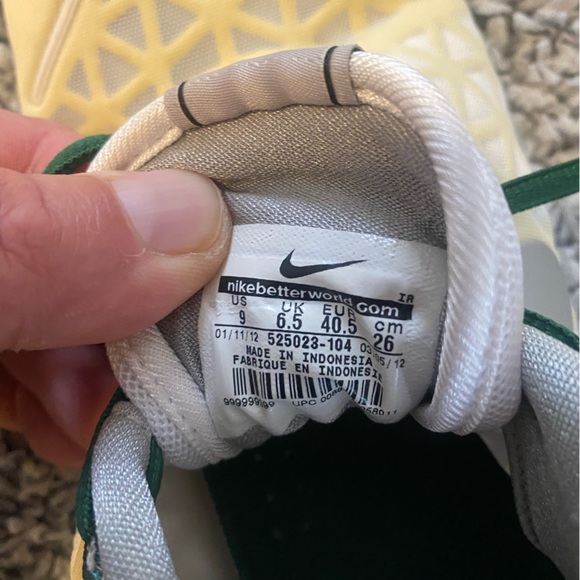 Nike Men’s size 9 Nike Free Running Shoes Flyknit Good Condition! - Picture 6 of 8